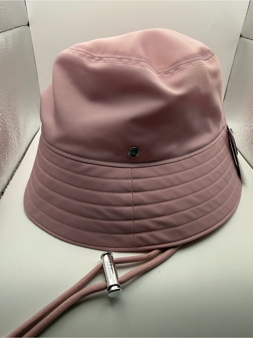 Lululemon Nylon Bucket Hat Women Pink Bucket Hat with Chin Cord Make Up Blemish